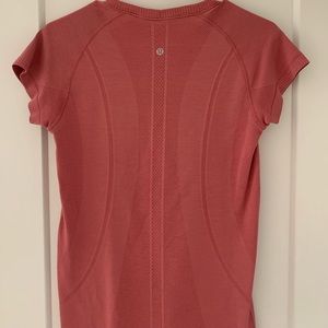 Maroon/Pink Lululemon Swiftly Tech Short Sleeve